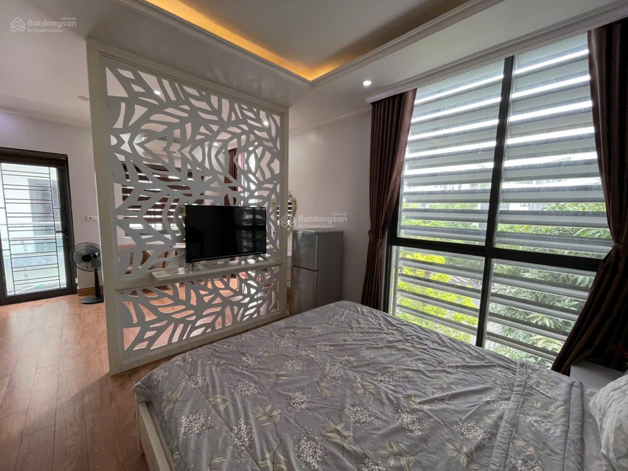 Cho thuê căn hộ 1 ngủ (35m2) Waterfront City, có ban công.