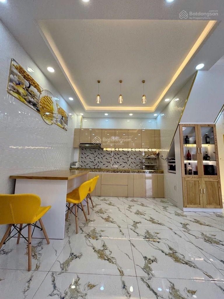 BÁN NHÀ HẺM XE HƠI Lê Văn Sỹ-47m2 (7x7)m, 4 Phòng Ngủ, Phường 1, Tân Bình- Nhỉnh 8tỷ