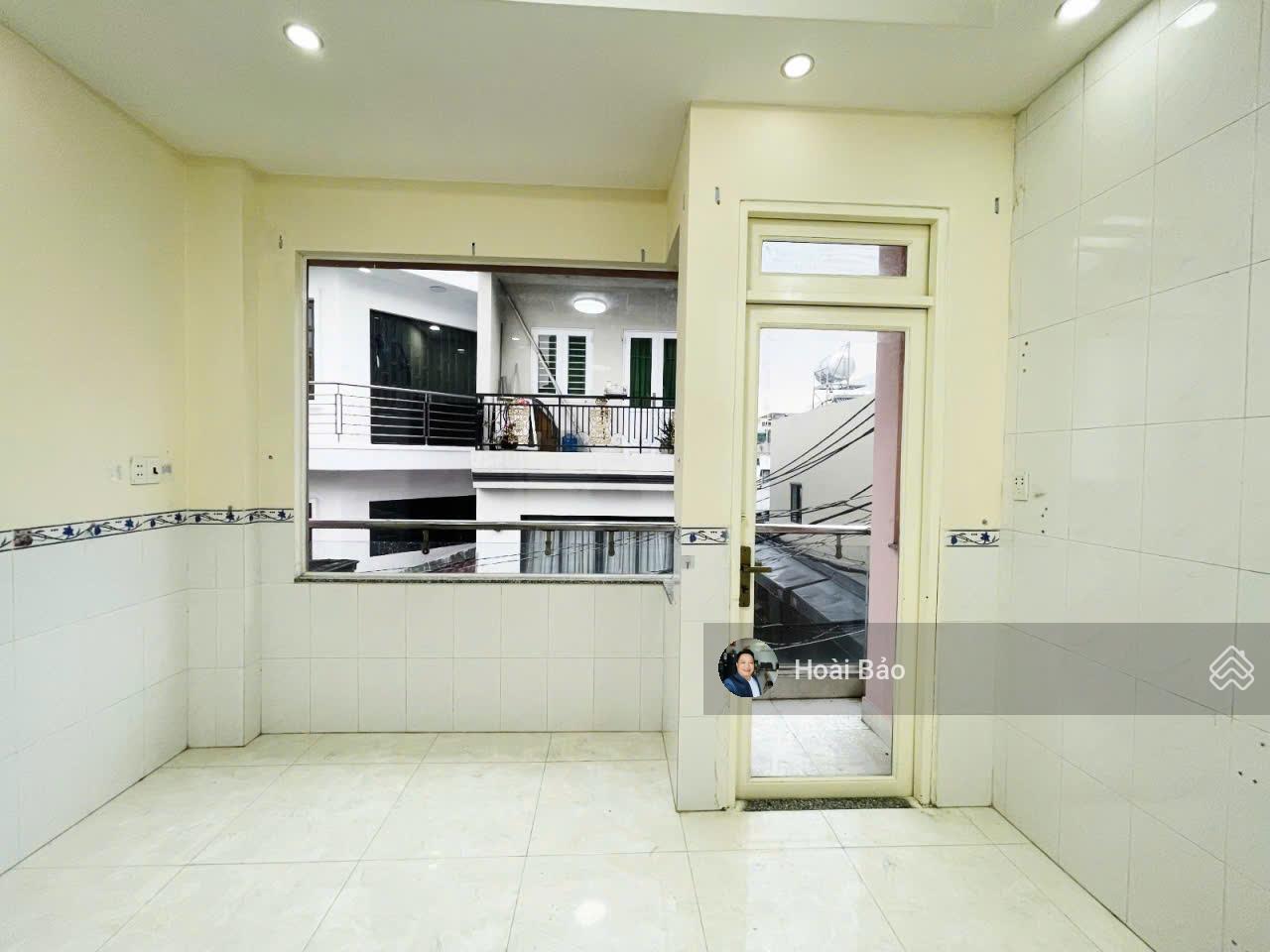 Nhà góc 2 mặt tiền hẻm ô tô, 4 tầng (4 x 9.5m) 4PN, 4WC, sát Tên Lửa giáp Quận 6