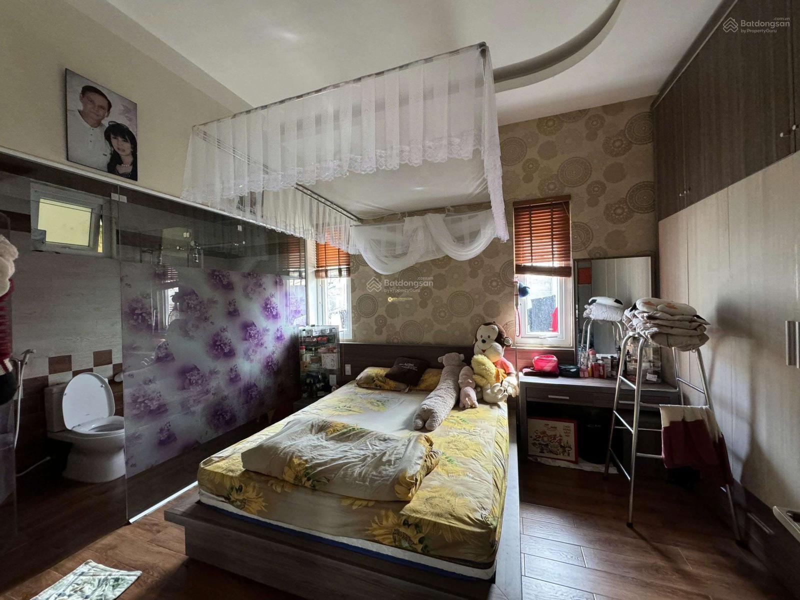 VILLA 2 TẦNG HOÀN CÔNG VUÔNG VỨC CÁCH HỒ XUÂN HƯƠNG CHỈ 1km