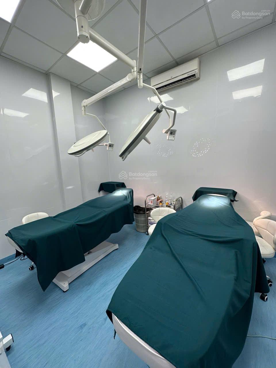 Cho thuê nhà mặt phố Đỗ Quang, DT 70m2x4 tầng, MT 4m, Giá 59tr, LH 0968 896 *** Cho thuê nhà mặt phố Đỗ Quang, DT 70m2x4 tầng, MT 4m, Giá 59tr, LH 0968 896 ***