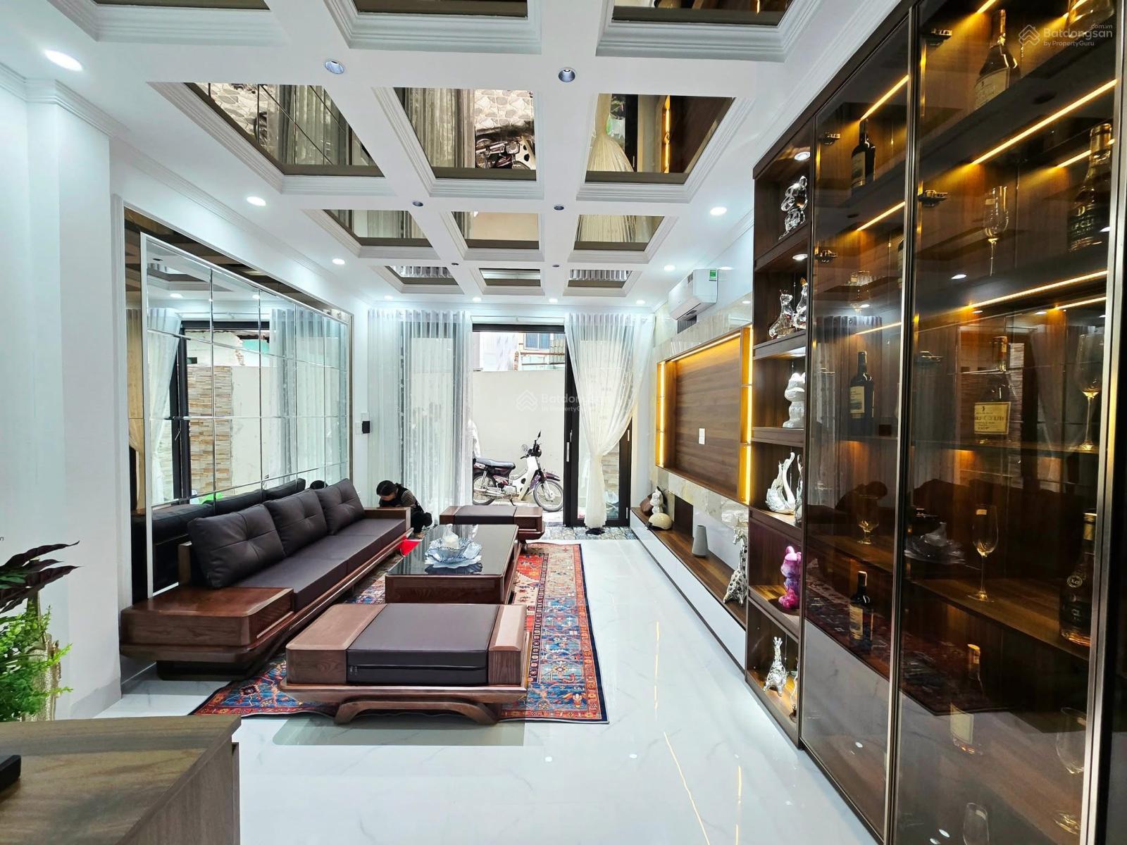 Đẹp quá! Ngoại Giao Đoàn, Xuân Đỉnh, ô tô, lô góc, thang máy, mới tinh, ngõ thông, 42m2x5T