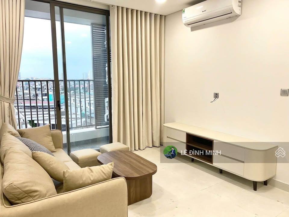 Căn hiếm view nội khu. Diện tích 101m2, nội thất cơ bản, sổ đỏ chính chủ, bán nhanh cho chủ mới