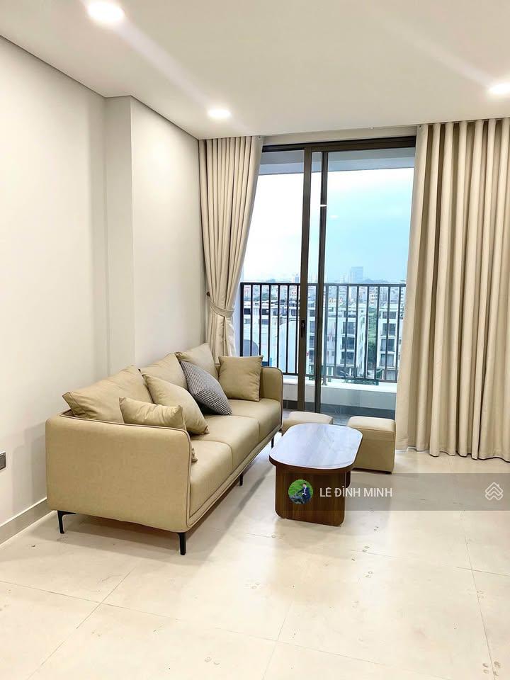 Căn hiếm view nội khu. Diện tích 101m2, nội thất cơ bản, sổ đỏ chính chủ, bán nhanh cho chủ mới