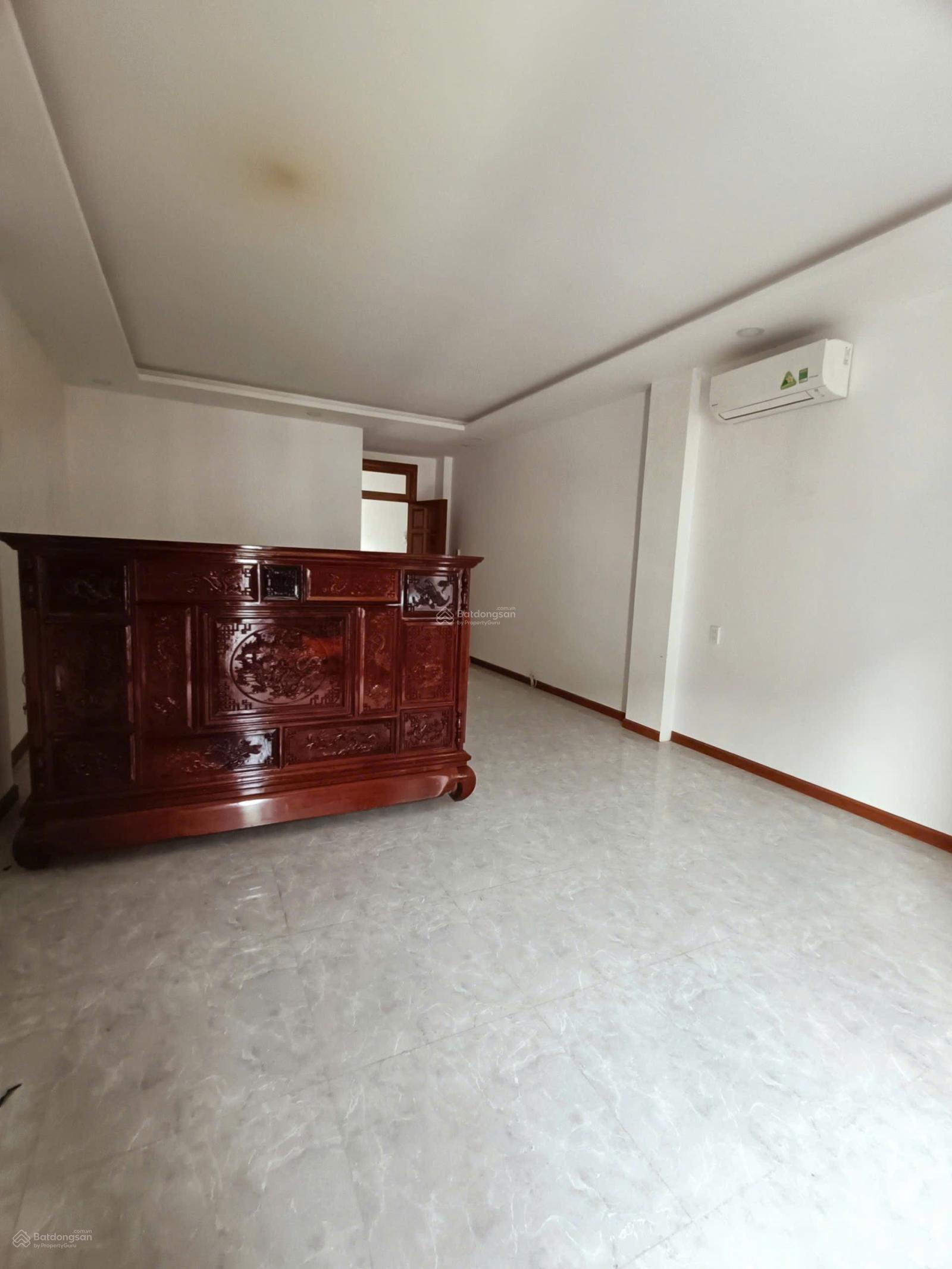 Nhà đẹp 4,5 tầng, 8,5 tỷ cách biển 650m đường Trường Sơn, Như Trang, Khánh Hòa Nhà đẹp 4,5 tầng, 8,5 tỷ cách biển 650m đường Trường Sơn, Như Trang, Khánh Hòa