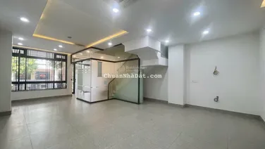 Cho thuê tầng trệt 6x12m giá chỉ 9 triệu, có hầm xe - tại KĐT Vạn Phúc