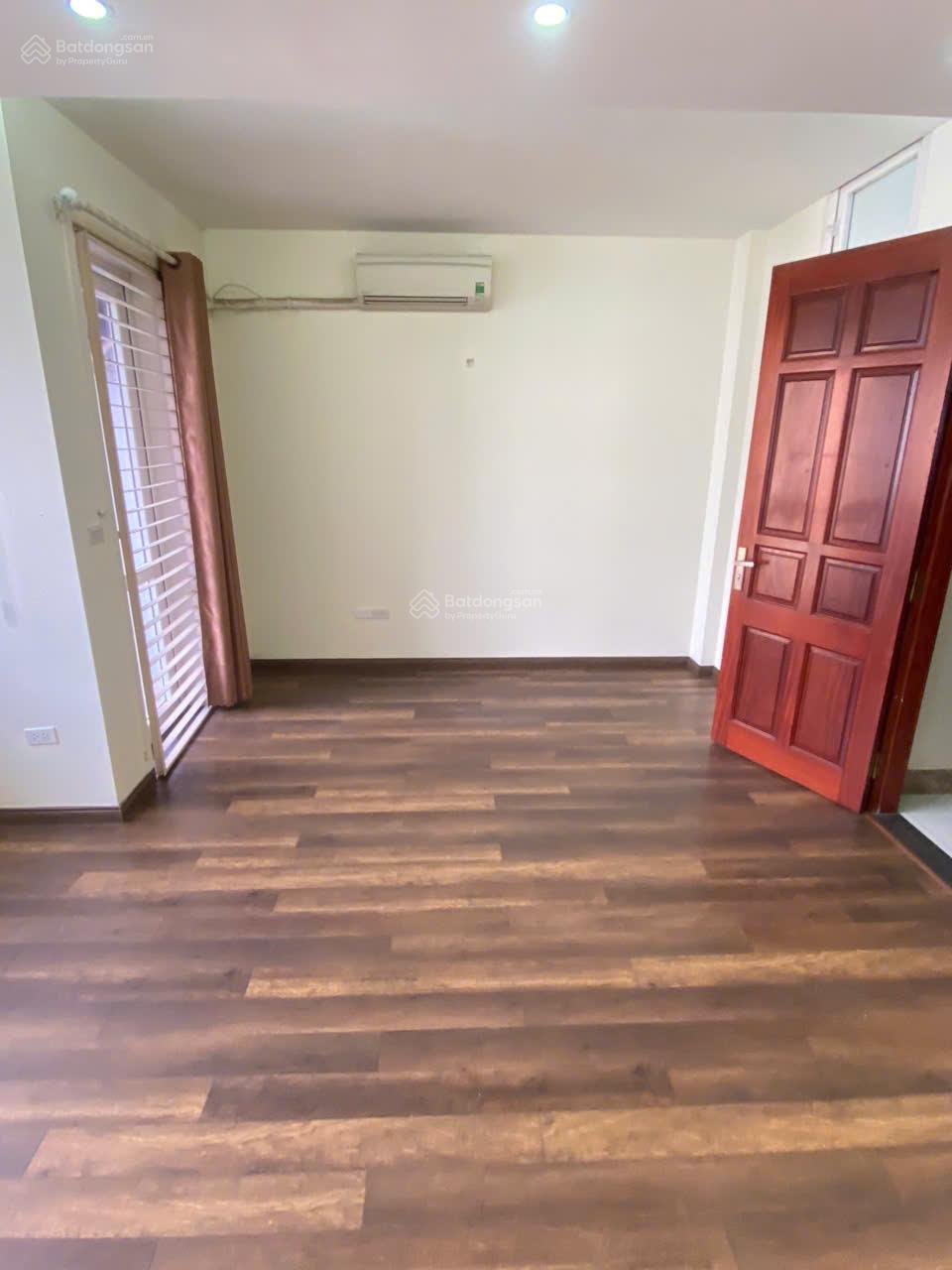 Cho thuê nhà phố Trần Duy Hưng - Cầu Giấy, 85m2 x 4 tầng, lô góc MT: 8m. Chia phòng, đủ ĐH, NL Cho thuê nhà phố Trần Duy Hưng - Cầu Giấy, 85m2 x 4 tầng, lô góc MT: 8m. Chia phòng, đủ ĐH, NL