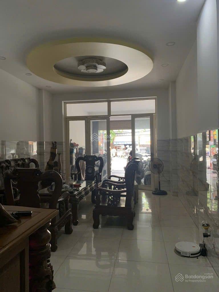 Mặt tiền Bà Hom - 5 tầng (72m2) 7PN - ngay chợ Phú Lâm - dòng tiền 70tr/tháng - chỉ: 25 tỷ SHR Mặt tiền Bà Hom - 5 tầng (72m2) 7PN - ngay chợ Phú Lâm - dòng tiền 70tr/tháng - chỉ: 25 tỷ SHR