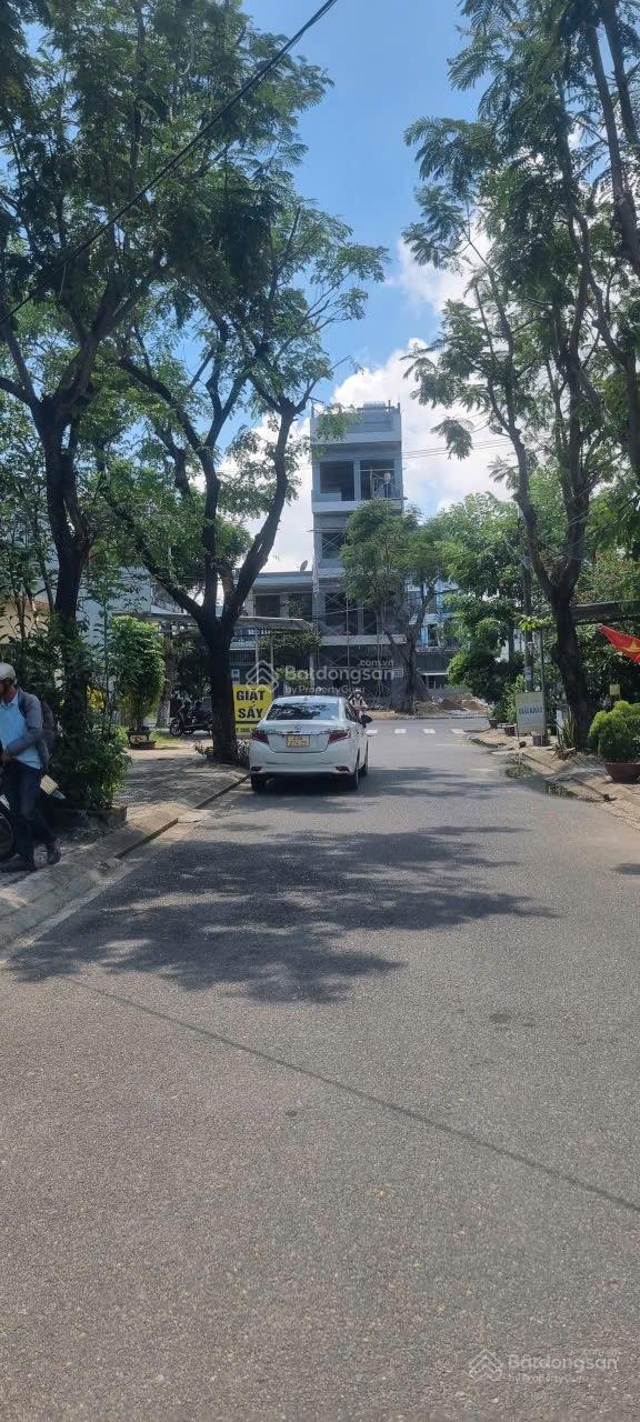 Bán lô đường Nguyễn Tạo khu làng đại học dt 200m2 (8x25m) giá bán 9tỷ3. LH: 0912 777 ***