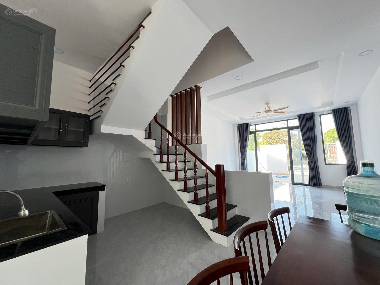 Nhà Đức Hoà Đông 5x24m giá 1tỷ7