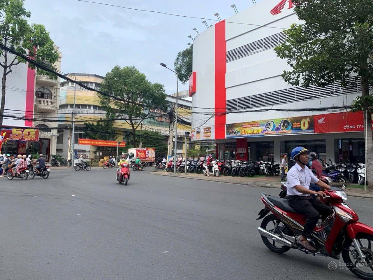 Nhà trệt lửng 3 lầu và sân thượng 24tỷ, mặt tiền Trần Văn Khéo, TTTM Cái Khế, Q. Ninh Kiều, Cần Thơ