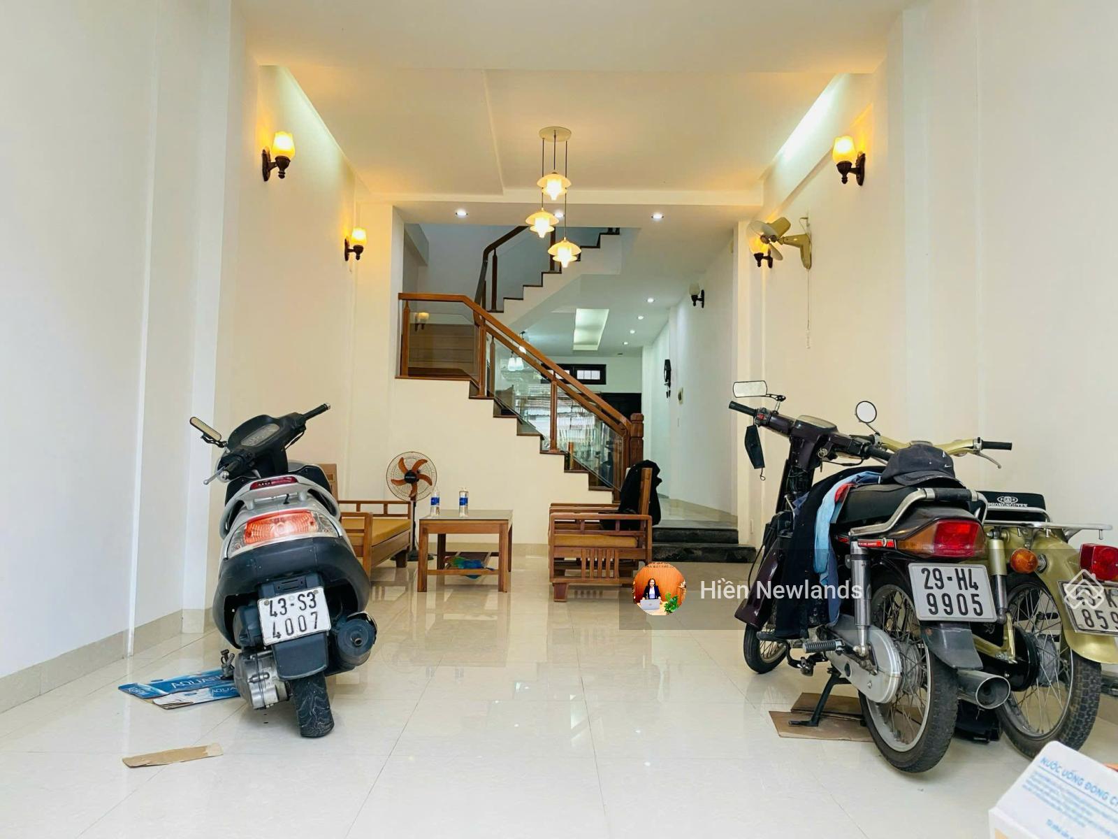 Bán nhà 3 tầng 4pn mặt tiền đường Lê Lai gần Nguyễn Thị Minh Khai, TT Quận Hải Châu, giá 11 tỷ TL