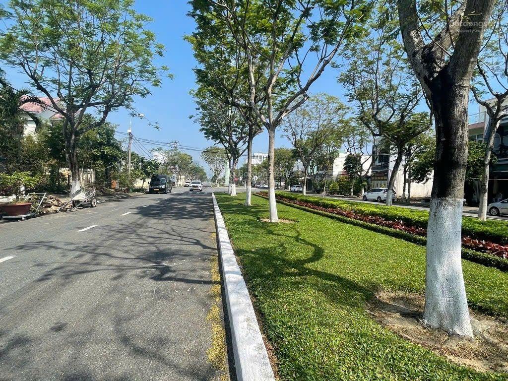 Cần bán lô đất đường An Dương Vương - sát Sông Hàn và khán đài pháo hoa Cần bán lô đất đường An Dương Vương - sát Sông Hàn và khán đài pháo hoa