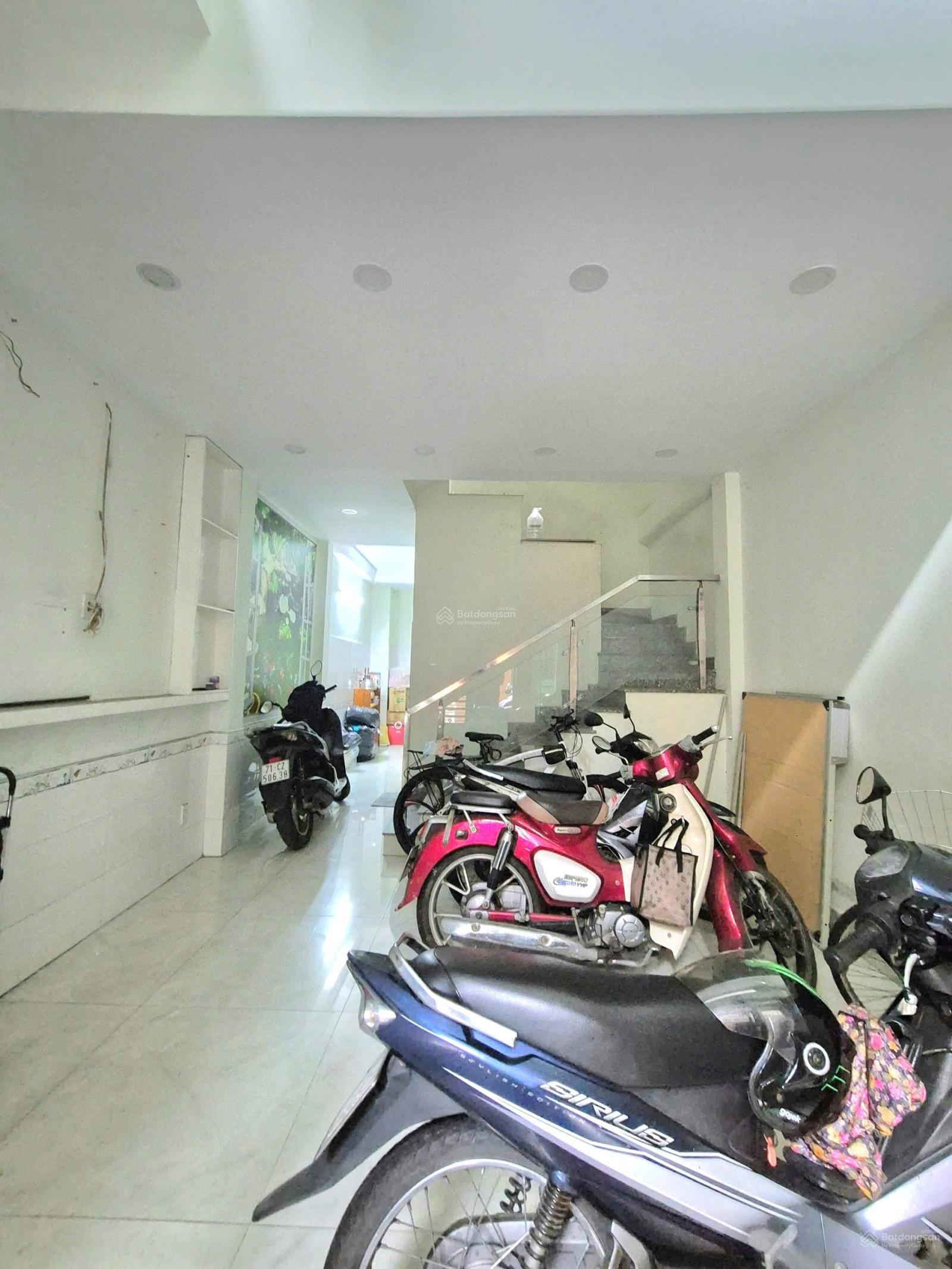 Nhà hẻm 43/ Đông Hồ F8 Tân Bình, 4.2x12m, 4 tầng, giá 7.5 tỷ TL