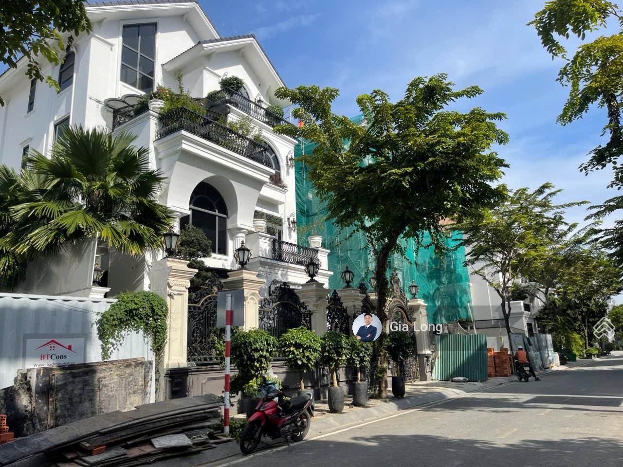 Chính chủ gửi bán căn biệt thự thô 280m2 ngang 14M, vị trí đẹp yên tĩnh giá 87 tỷ