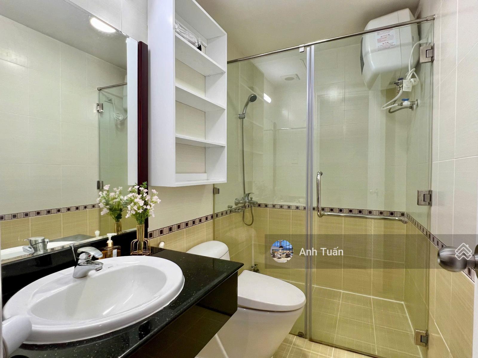 Bán căn hộ chung cư cao cấp Sailing Tower Dinh Độc Lập quận 1, DT 91m2, 2PN, 2WC, full, giá 15 tỷ