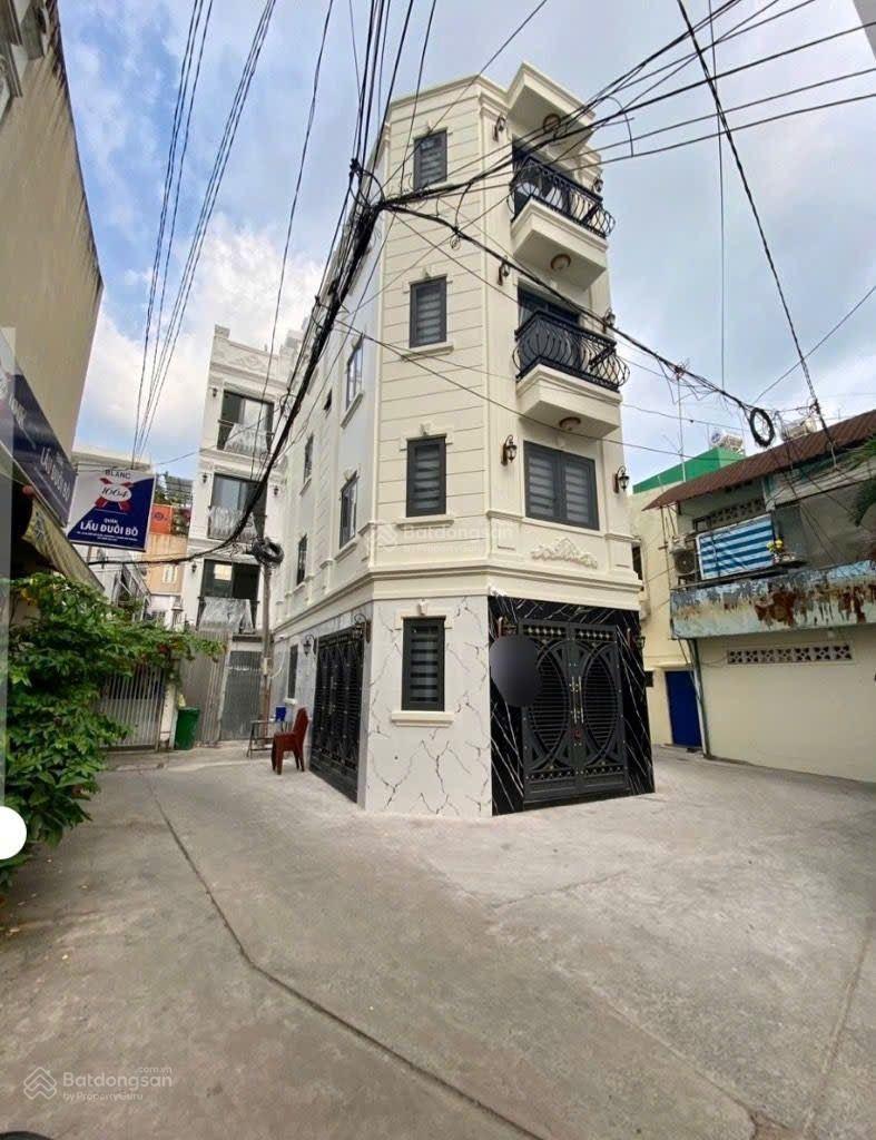 Phú Nhuận Cầm Bá Thước ngang 5.2m DT 50m 5 tầng giá 13.75 tỷ