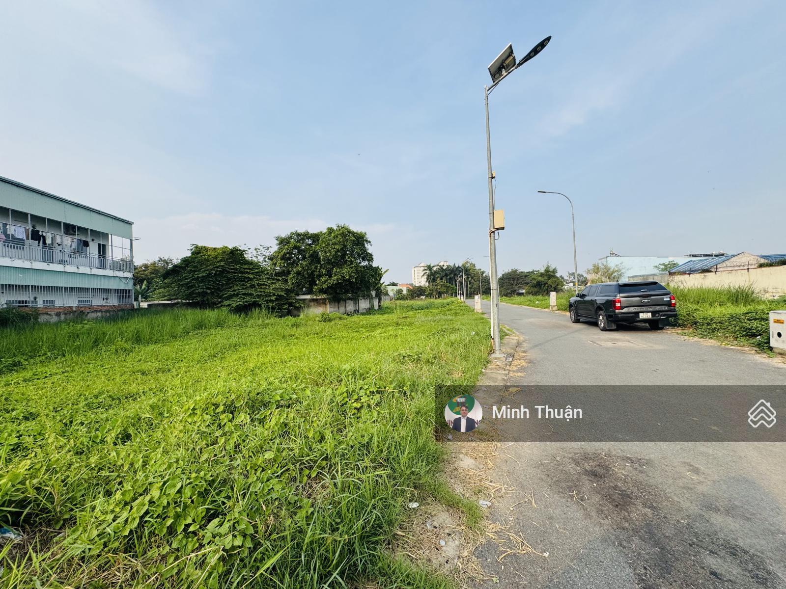 Rẻ nhất Q2! Bán đất 3 mặt tiền - ngay Nguyễn Thị Định - 41x23m - CN: 819m2 - xây 6 tầng - giá 27 tỷ