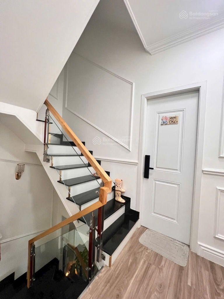 BÁN NHÀ HẺM XE HƠI 8M THÔNG - 4 TẦNG 4PN LỚN - SỔ SẴN GIAO DỊCH NGAY .