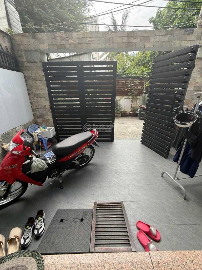 LÂM VĂN BỀN Q7, XE HƠI ĐỖ CỬA, NGANG ĐẸP 4.9x16M, 78M2, HẺM XE HƠI THÔNG, NGAY KHU CƯ XÁ NGÂN HÀNG