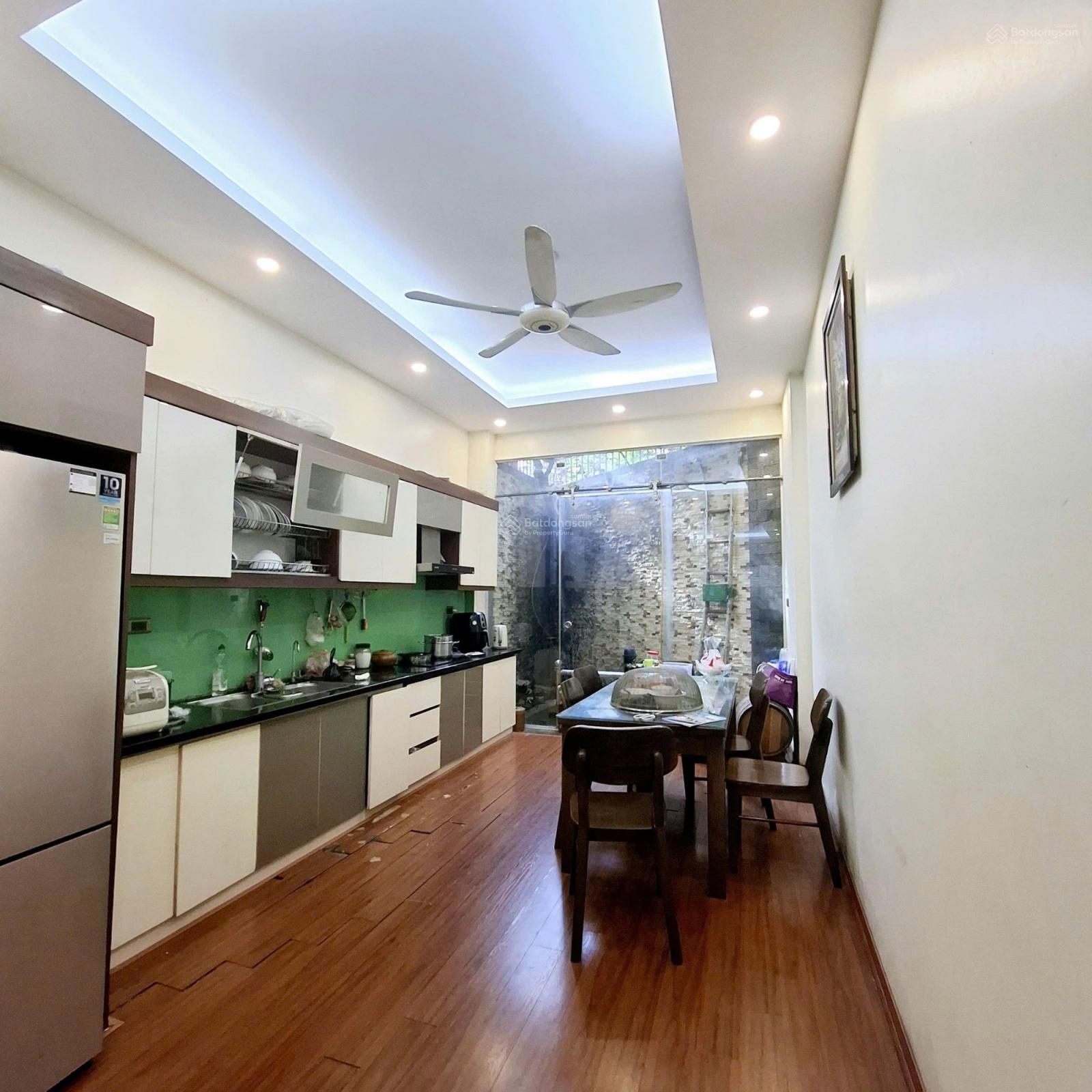 Nhà đẹp giao ngay trc Tết 35m2 - 5T chào 9,5 tỷ Lô góc, cực thoáng phố thanh nhàn ngõ thông tứ tung