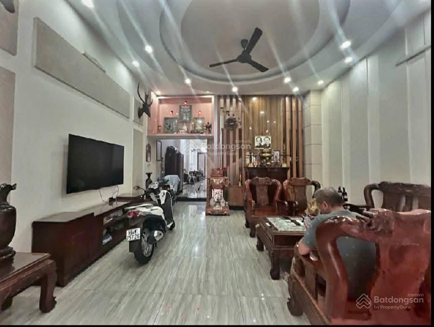 BÁN NHÀ [ 6 X 24 ] 4 TẦNG MỚI ĐẸP NGAY CẦU VƯỢT 3 THÁNG 2, HẺM NHỰA 8M SÁT MẶT TIỀN NHỈNH 20 TỶ.