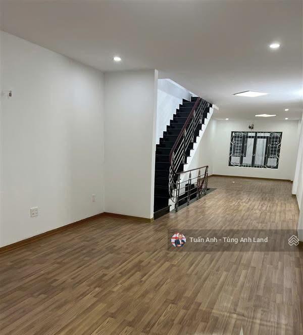 Bán nhà 60m2 cho thuê lô 16 Lê Hồng Phong