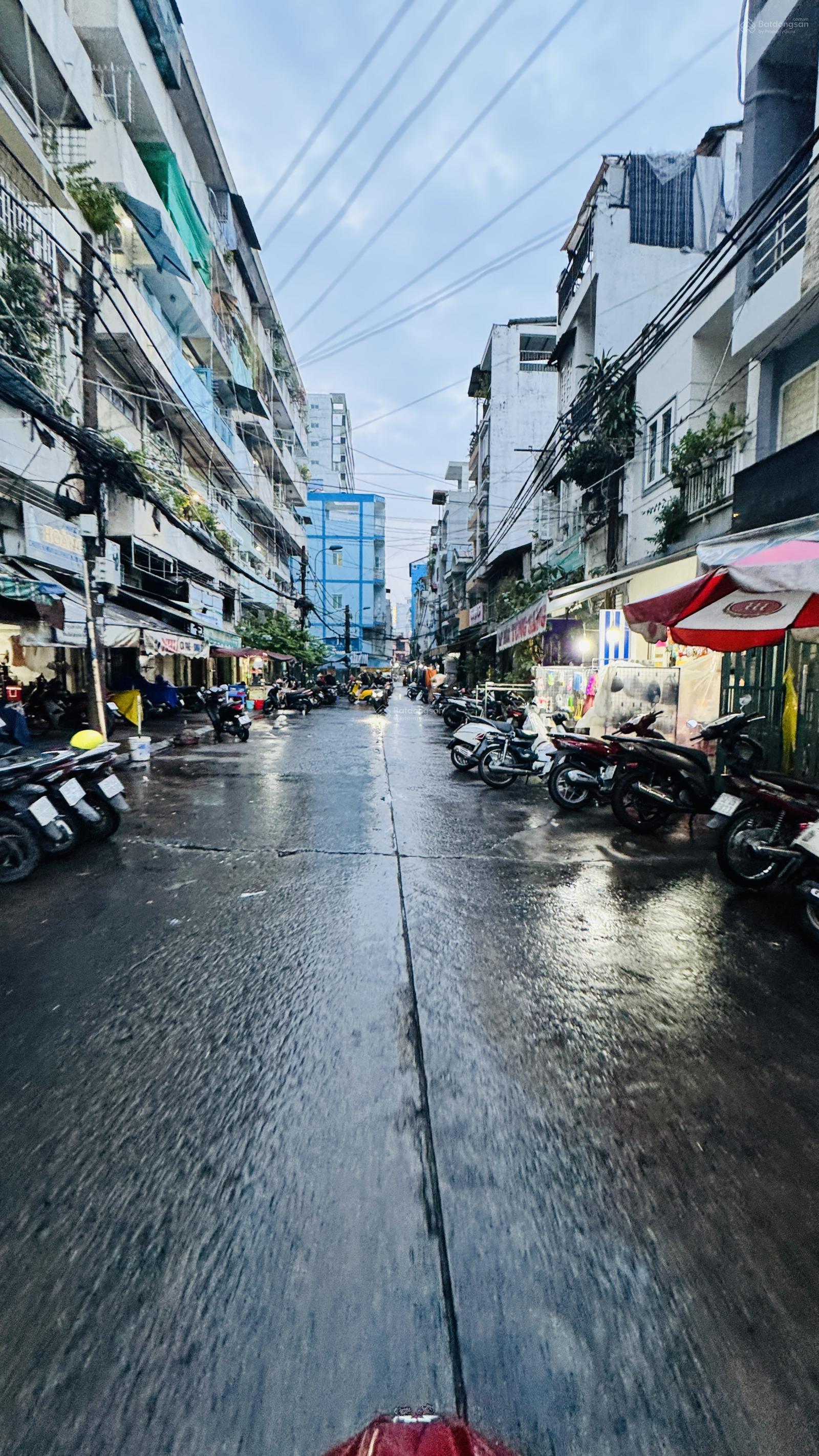 Bán nhà 2 tầng 154/55 Lê Quốc Hưng đường 8m Quận 4