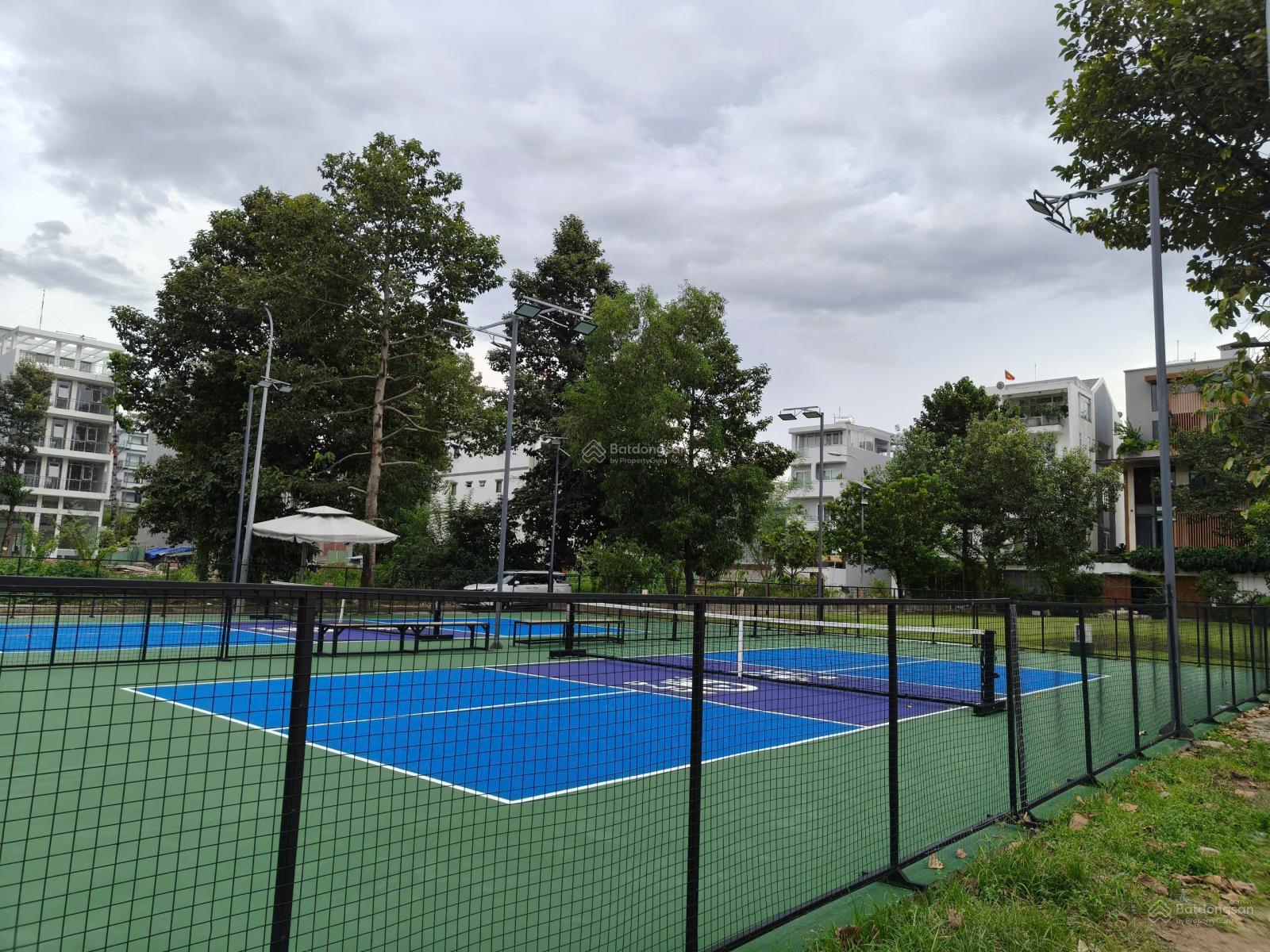 Bán lô biệt thự góc 2 mặt tiền Huy Hoàng 247,5m² đối diện công viên, giá 265tr/m²