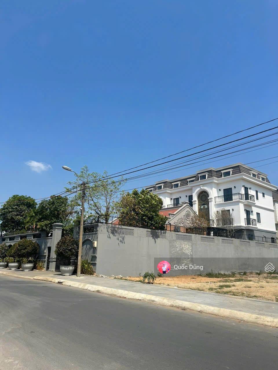 Bán lô C biệt thự 18x20m(360m2) tại KDC ĐH Bách Khoa, P Long Trường, sổ đỏ cá nhân giá bán 65tr/m2 Bán lô C biệt thự 18x20m(360m2) tại KDC ĐH Bách Khoa, P Long Trường, sổ đỏ cá nhân giá bán 65tr/m2