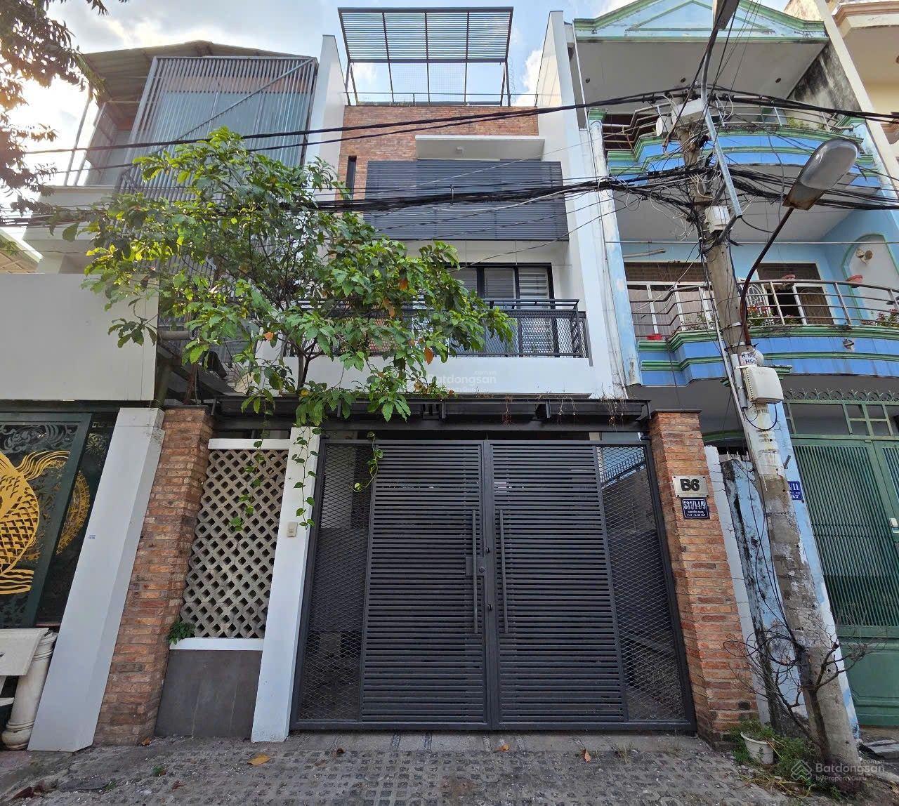 Khu Biệt Thự Víp DT: 5 X 20 TRỆT 3 LẦU Đường 10m 1 Trục Bờ Kè và Sát Mặt tiền Đường Nguyễn Oanh