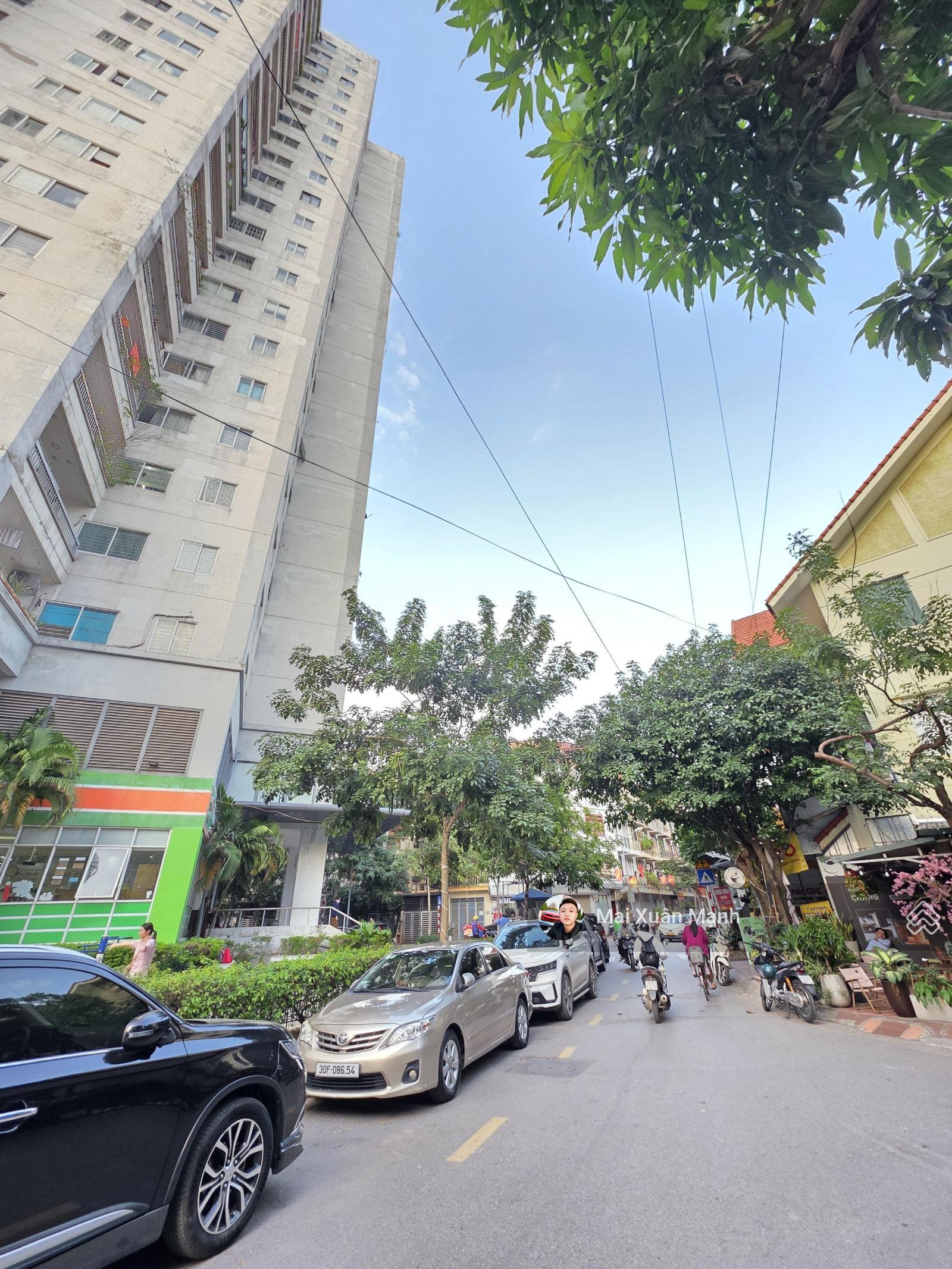 Bán liền kề view chung cư Nam La Khê, Hà Đông, ô tô tránh, vỉa hè, kinh doanh