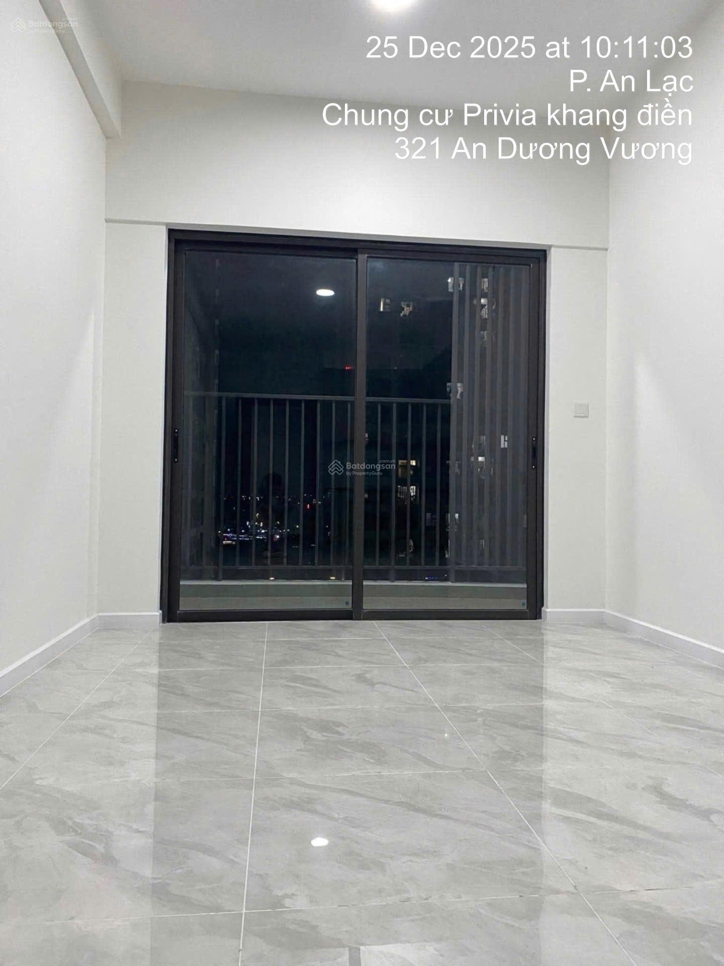 Duy nhất căn nhà trống mới 100% cho thuê 2PN - 2WC, giá 10.5tr/th có rèm, vào ở ngay, LH 0906 244 ***