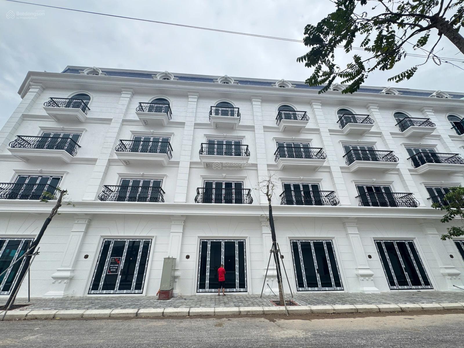 Chính chủ gửi bán liền kề cạnh góc đối diện chung cư kinh doanh tốt xây thô 4,5 tầng, DT 90m2 Chính chủ gửi bán liền kề cạnh góc đối diện chung cư kinh doanh tốt xây thô 4,5 tầng, DT 90m2