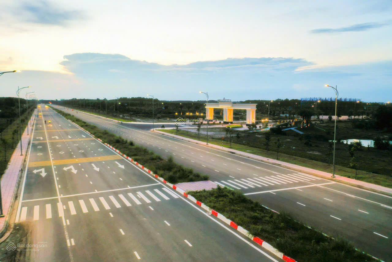 Cần bán Mega 2 Nhơn Trạch Đồng Nai lô biệt thự V4 diện tích đối diện công viên. A/C cần liện hệ ạ