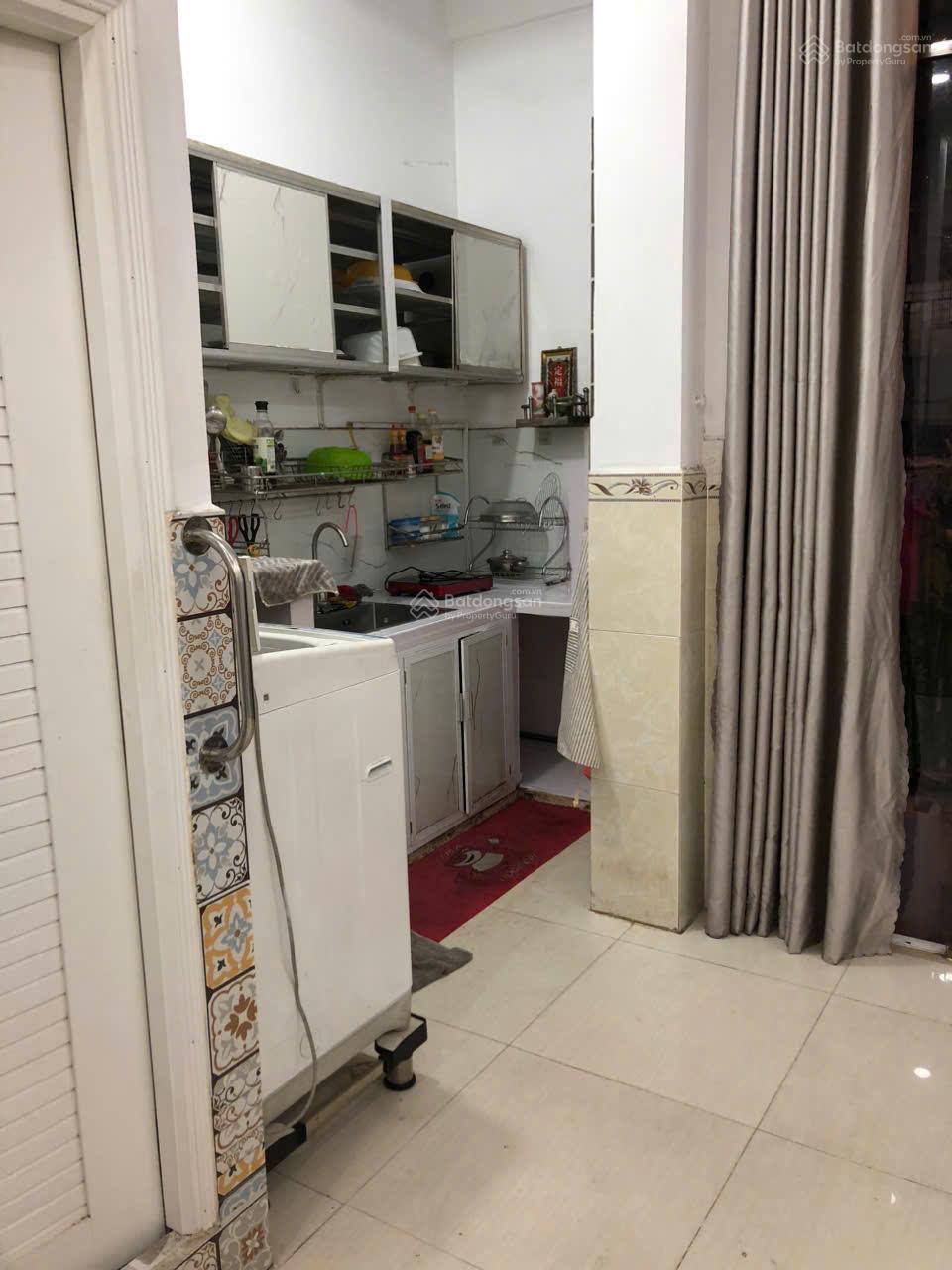 Bán CHCC 212 Nguyễn Trãi, trung tâm Quận 1 - DT 56.6m2 - 2PN - sổ hồng đầy đủ - giá 3,8 tỷ (TL) Bán CHCC 212 Nguyễn Trãi, trung tâm Quận 1 - DT 56.6m2 - 2PN - sổ hồng đầy đủ - giá 3,8 tỷ (TL)