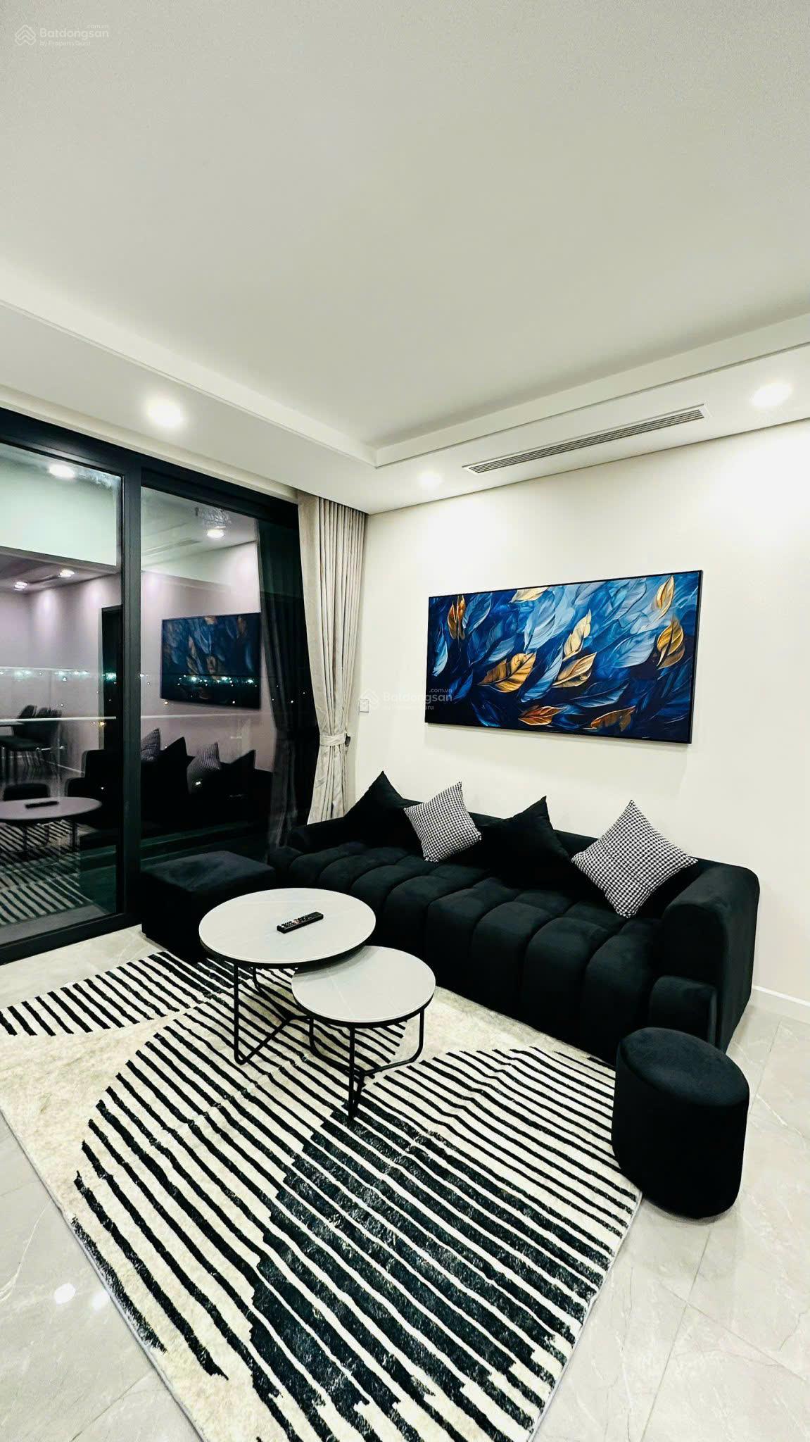 Chính chủ cho thuê căn hộ 2PN đầy đủ nội thất chung cư Sunshine Iconic Phúc Đồng, giá 14tr/tháng