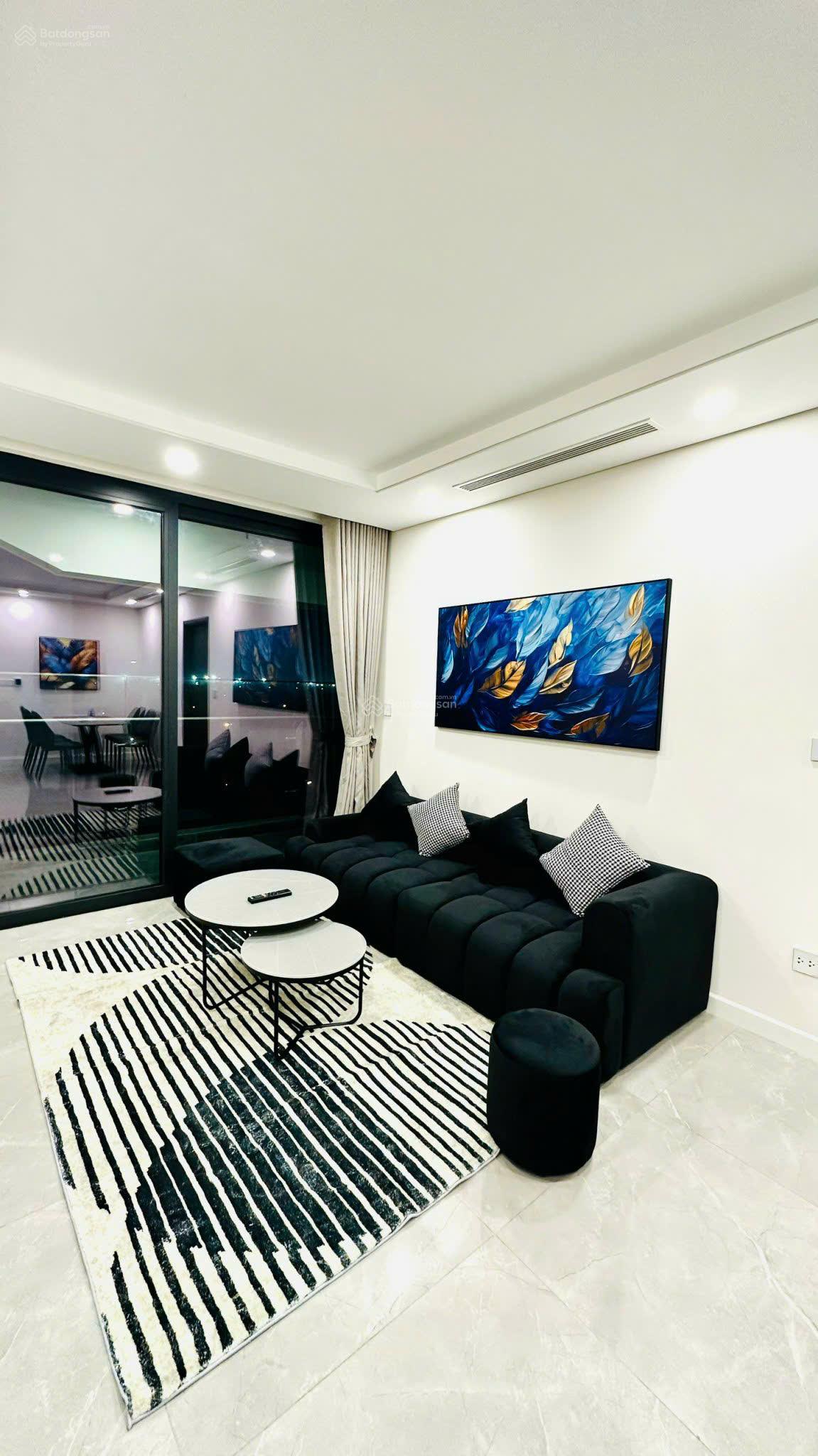 Chính chủ cho thuê căn hộ 2PN đầy đủ nội thất chung cư Sunshine Iconic Phúc Đồng, giá 14tr/tháng