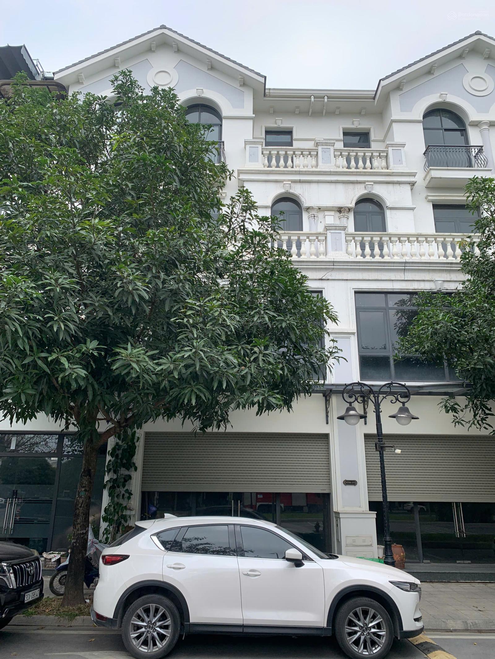 20 tỷ! Nhà phố Ngọc Trai 8 mặt đường 52m kinh doanh sầm uất cho thuê 30-35tr/tháng Vinhomes Gia Lâm