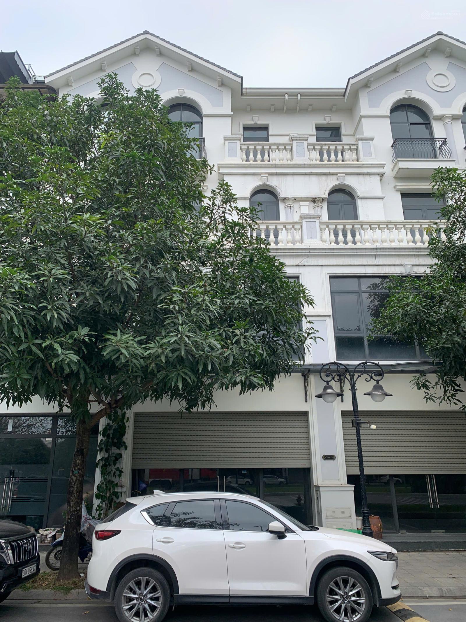 20 tỷ! Nhà phố Ngọc Trai 8 mặt đường 52m kinh doanh sầm uất cho thuê 30-35tr/tháng Vinhomes Gia Lâm