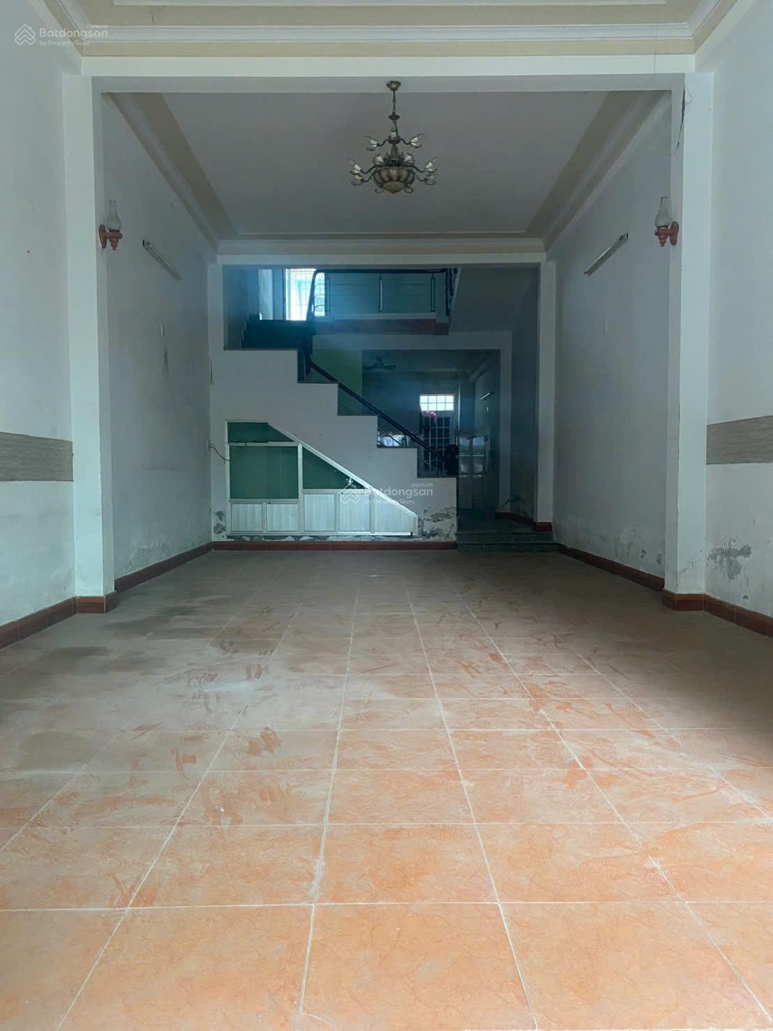 Bán nhà 2 tầng MT 44 Lý Triện, 82m2. Giá rẻ an cư