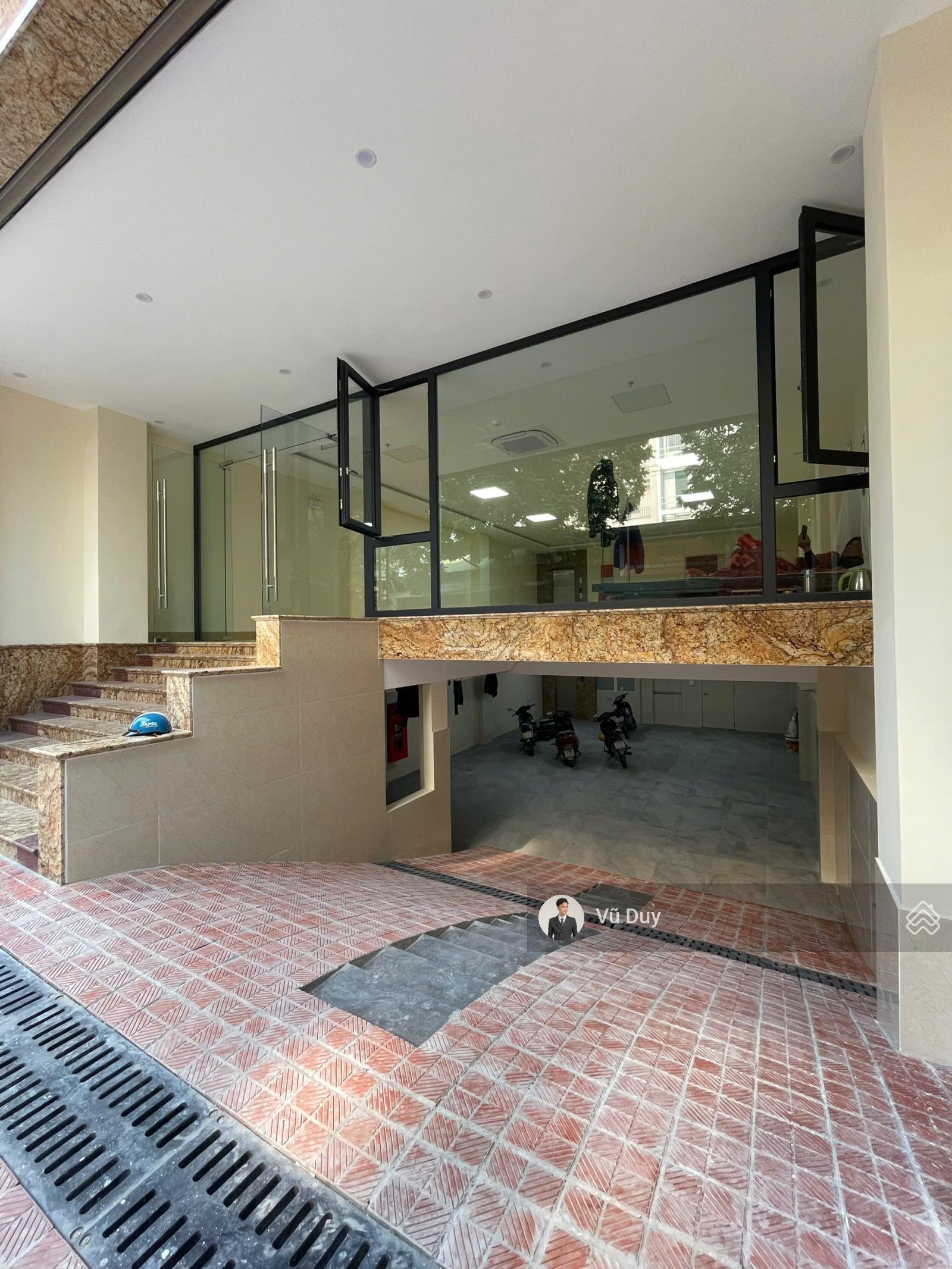 Cho thuê nhà làm văn phòng tại Đức Diễn, Bắc Từ Liêm DT 144m2 x 6 tầng có hầm giá chỉ 80 triệu/th