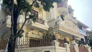 Bán biệt thự Lão Thành Cách Mạng- Chủ bán kín- 260m2 x 5T thang máy - Nội thất vip gỗ Hương 125 tỷ