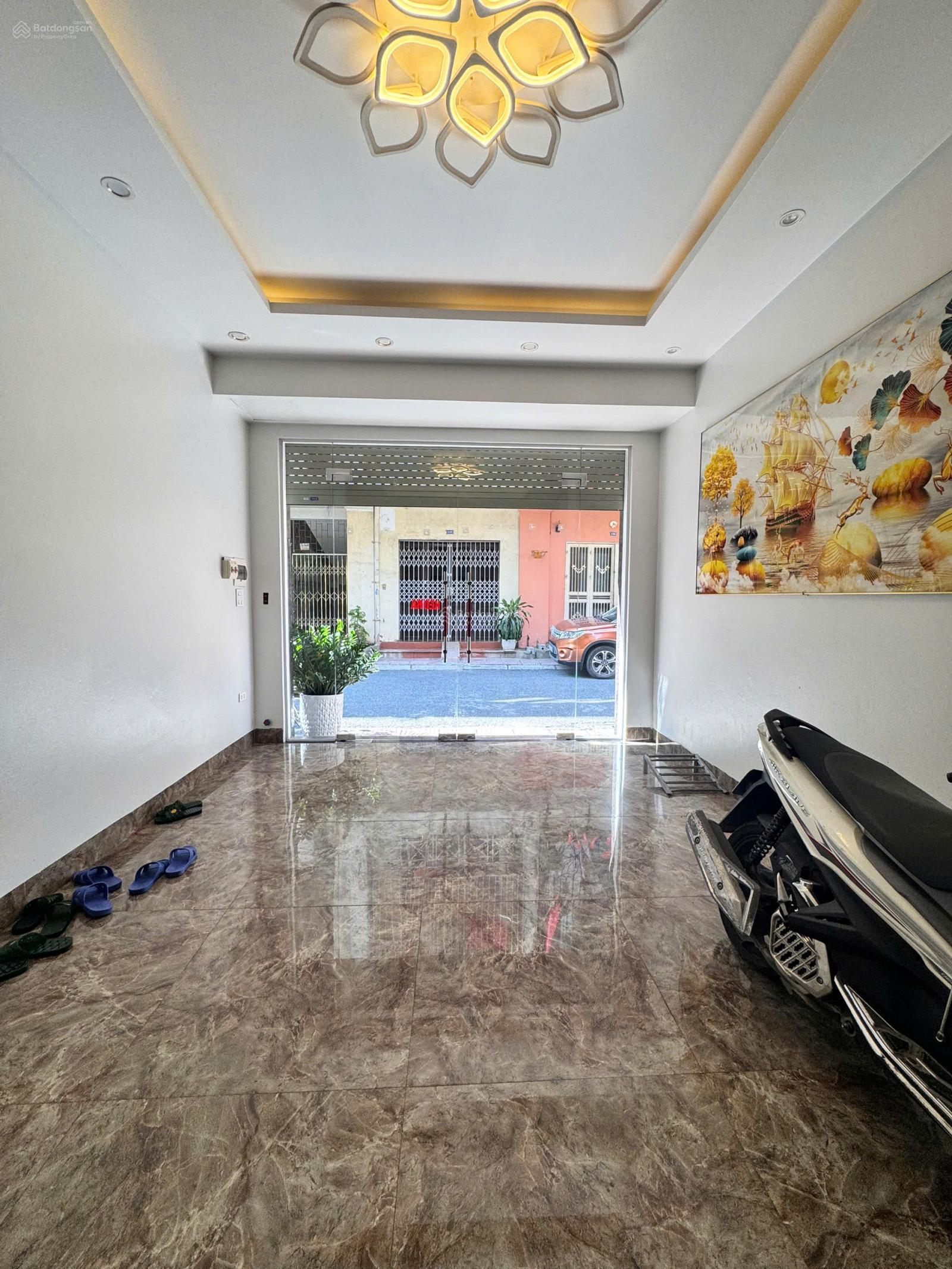 Phân Lô vỉ hè ô tô tránh, 5 tầng 5 ngủ rất đẹp ở luôn, 15.4 tỷ Phân Lô vỉ hè ô tô tránh, 5 tầng 5 ngủ rất đẹp ở luôn, 15.4 tỷ