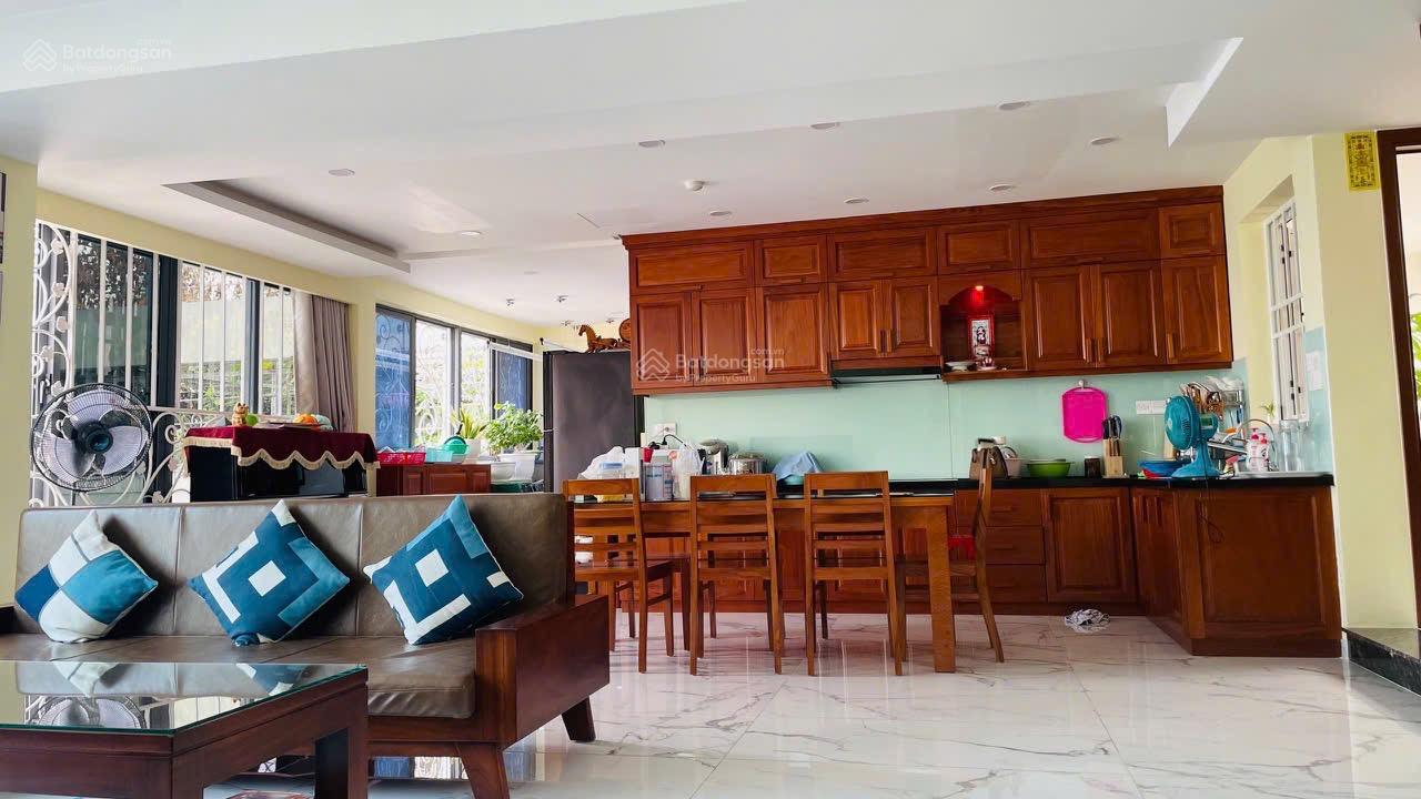 Cần bán gấp căn penthouse chung cư H2, 196 Hoàng Diệu, Phường 8, Quận 4