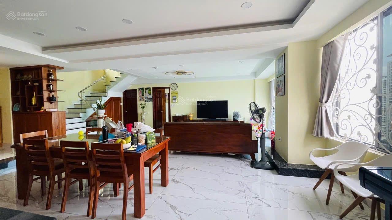 Cần bán gấp căn penthouse chung cư H2, 196 Hoàng Diệu, Phường 8, Quận 4