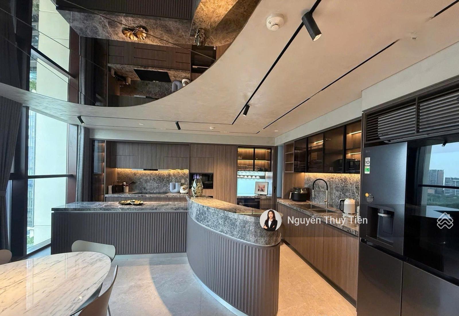 The Galleria Loftpent 2 căn đập thông 2PN - 180m2 cho thuê full nội thất