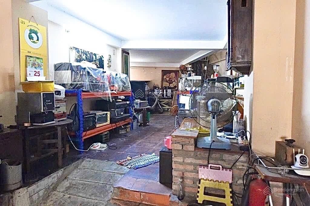 Nhà CHDV lâu năm, nở hậu - Cách Mạng Tháng 8 - 4/5x16m (74m2), 5 tầng - 12.9tỷ