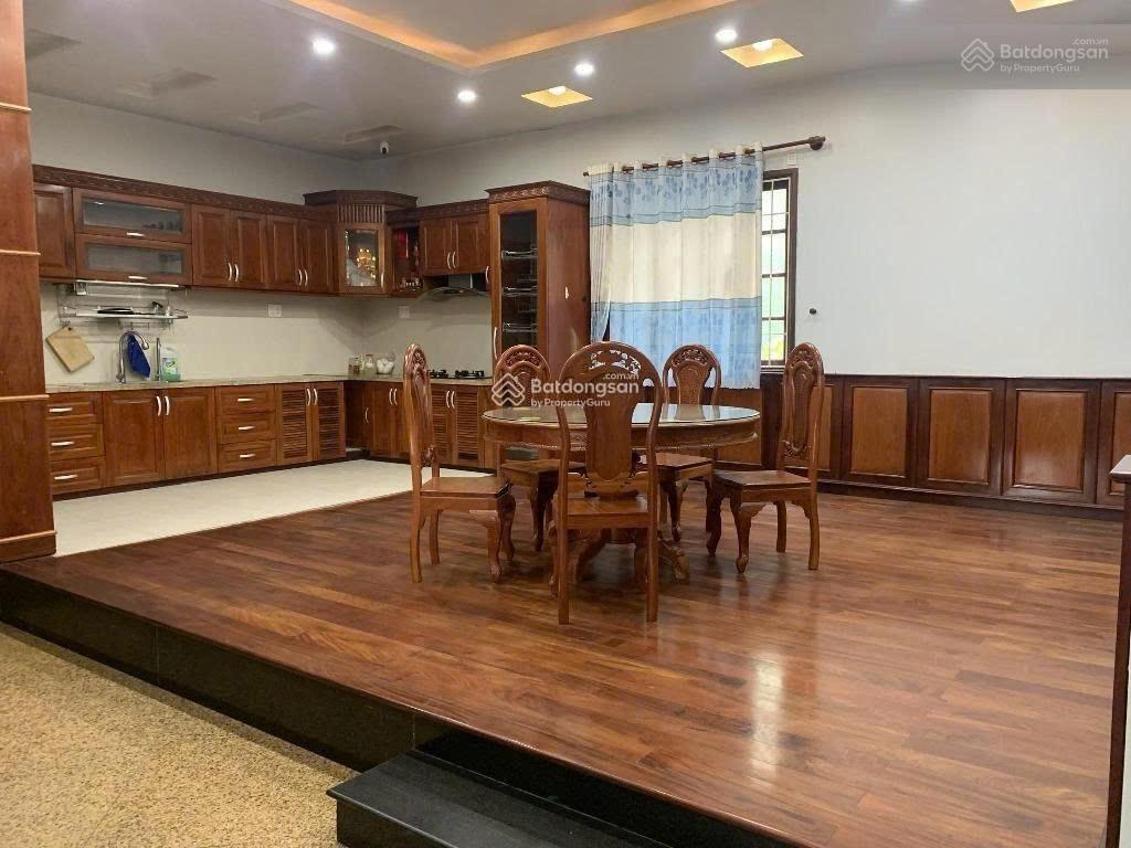 CÓ THANG MÁY !! Bán Gấp Cặp Nhà Đôi MTNB Khu Tên Lửa 9x20m 4 tầng - CÁCH CV VÀI BƯỚC - GẦN COOPMART