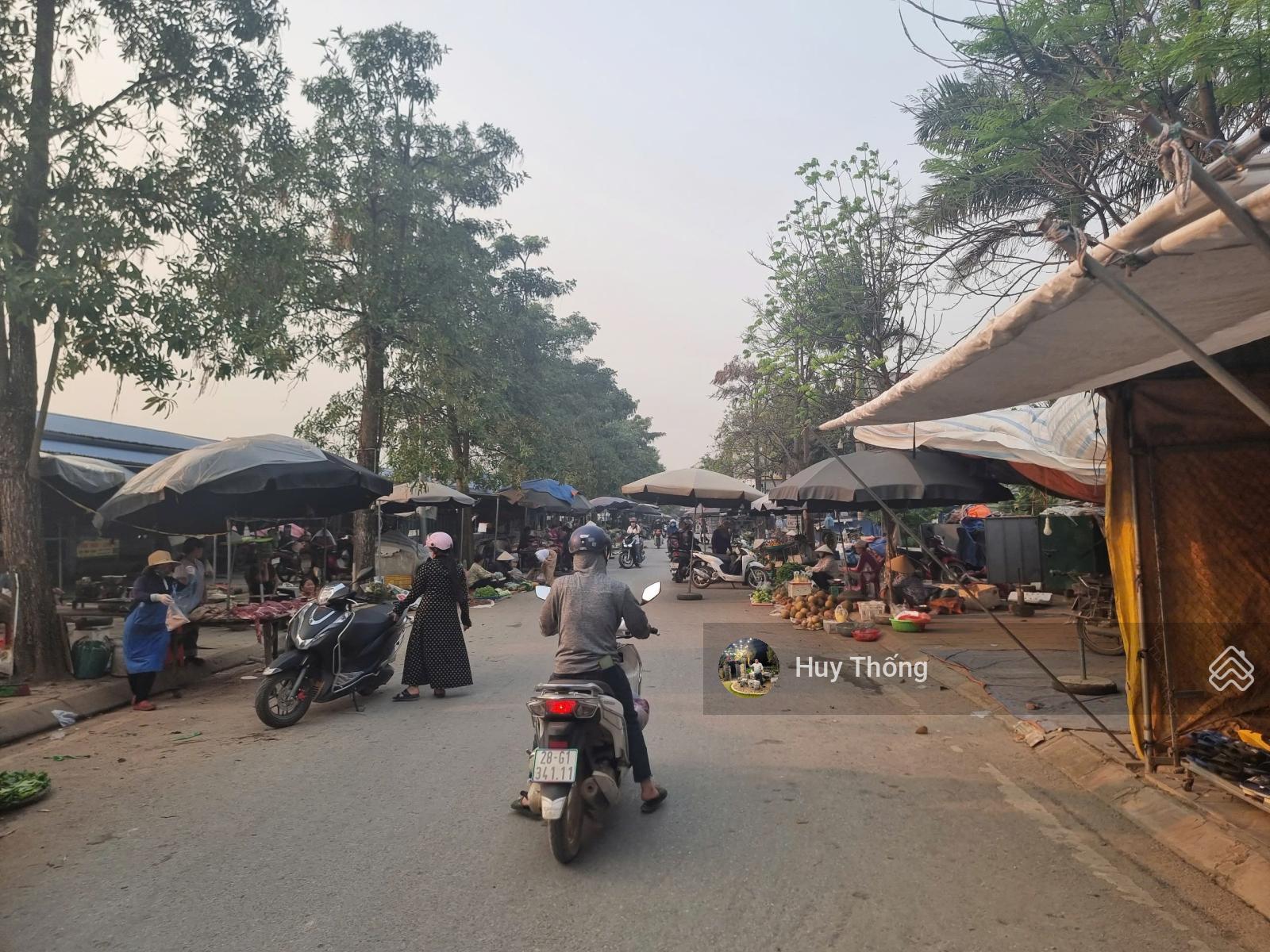 Bán gấp 5 lô mặt chợ trung tâm phố chợ Lương Sơn, kinh doanh hái ra tiền